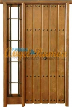 puerta-calle-rustica-madera-entrada-exterior-porton-emvejecido-laterales-ofertas-baratas-pino-iroko-amedida-stock-seguridad