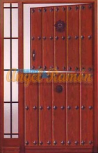puerta-calle-partida-rustica-madera-entrada-exterior-lateral-clavos-forja-amedida-pino-iroko-oferta-barata