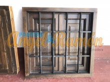 ventana europea con contraventana pino iroko reja marco 2 hojas rustica a medida gomas